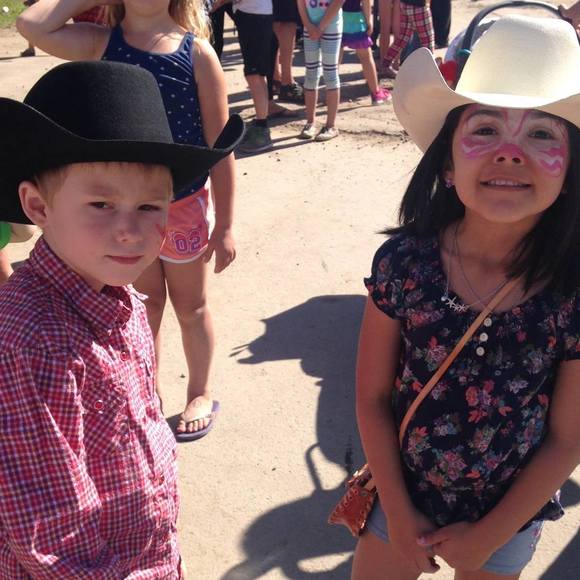 Meet your Posher, Colleen - Picture 1 of 1